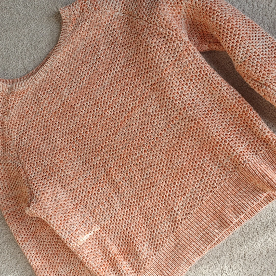 Stickad tröja från & Other Stories