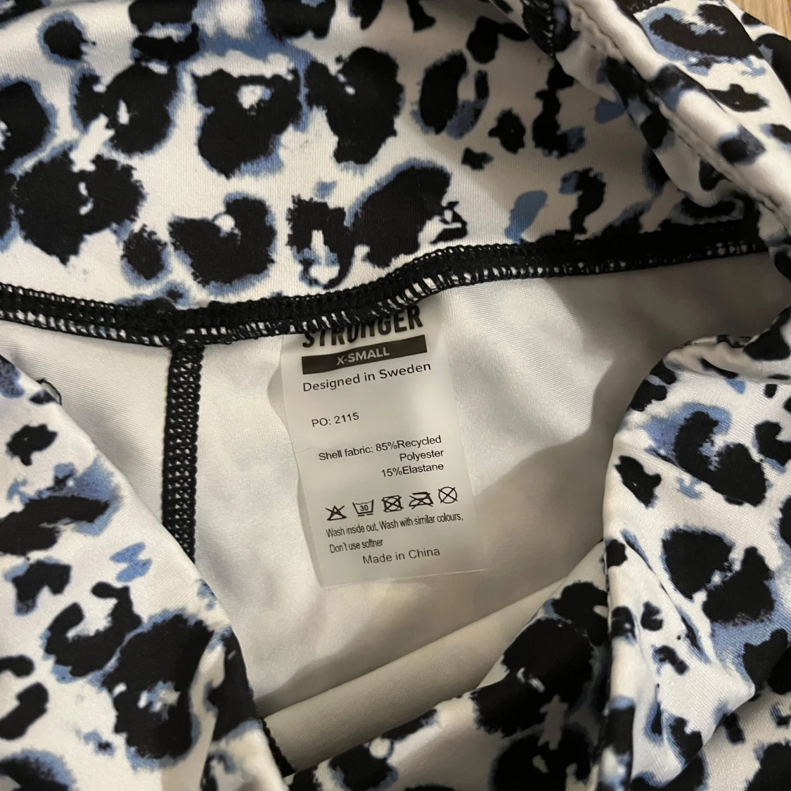 Leopardmönstrad träningsset från Stronger - 91