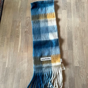  Acne Studios scarf - Aldrig använt 