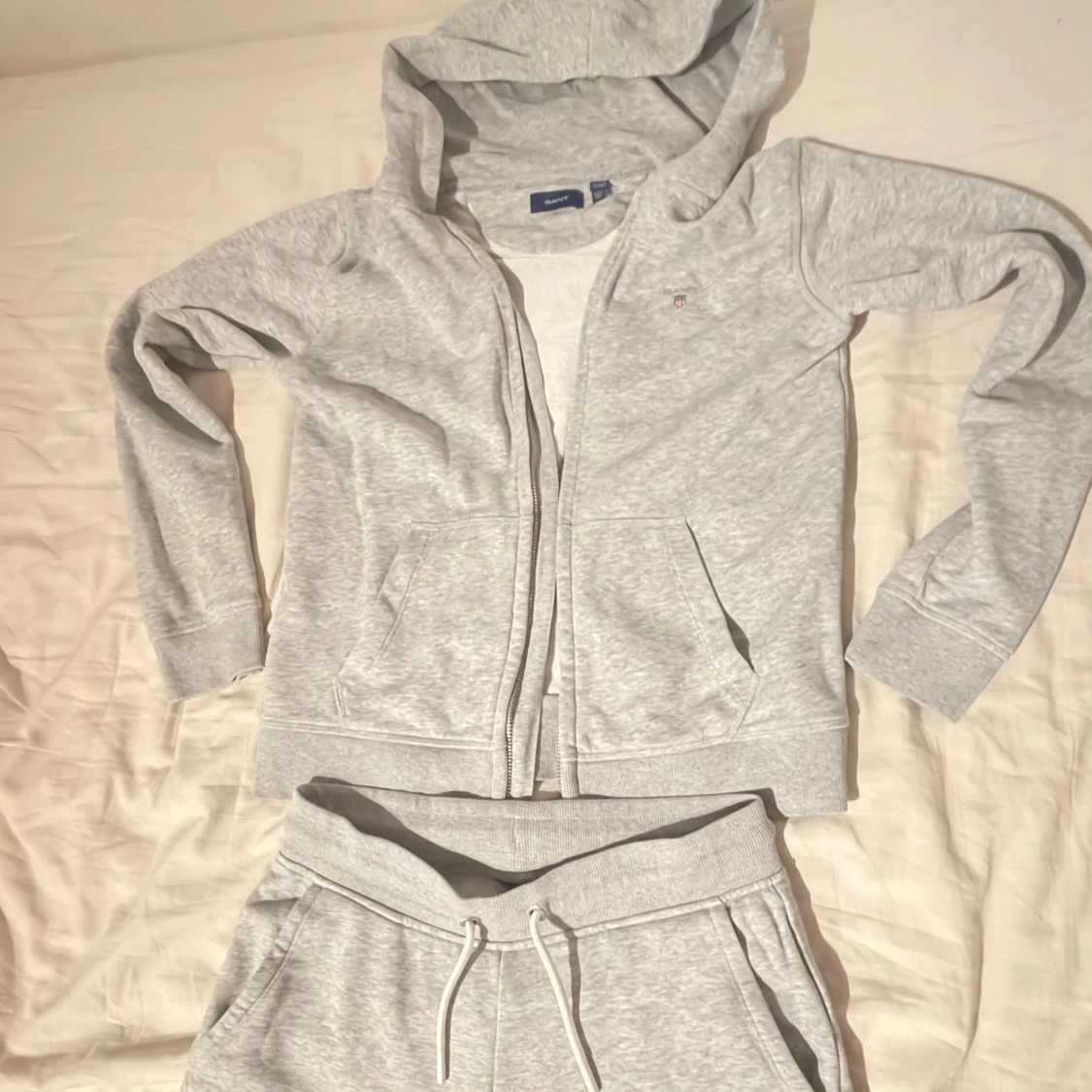 Grå tracksuit från gant