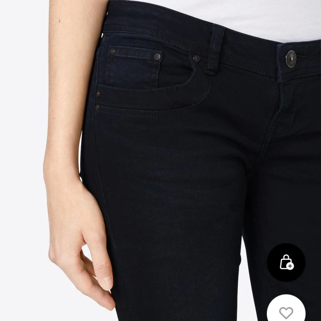 Svarta bootcut jeans - 90