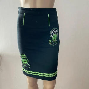 Retro vintage rockabilly psychobilly raggare frankenstein 60-tal 50-tal pennkjol - Inget att anmärka på 