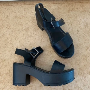 Chunky sandaler - Mindre repor annars bra skick