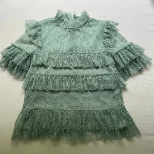 By malina blus!  - Säljer nu en sååå fin blus i en ovanlig färg från by malina! Kom privat för frågor osv💗