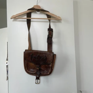 Skinnväska vintage - Väl använd 