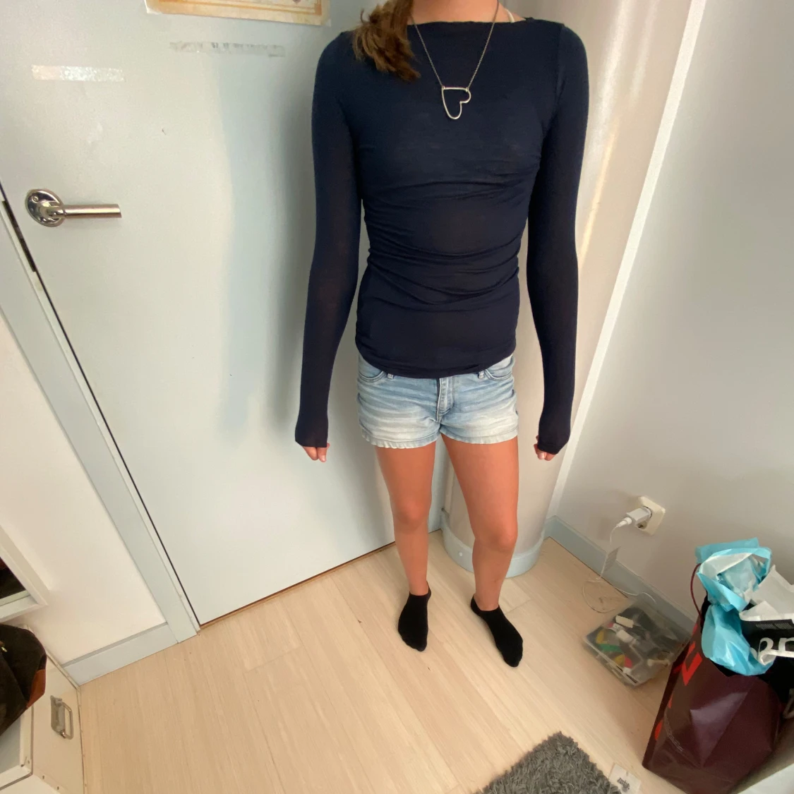 Mörkblå långärmad tröja