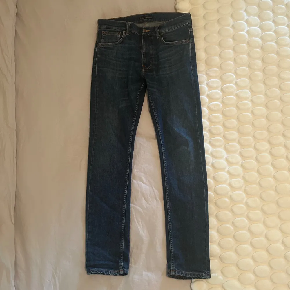 Säljer dessa feta Nudie Lean Dean (Blue Vibes) Jeansen | Super Skick | W30, L32 | Slim Fit | Nypris ca. 1600kr | Ställ gärna frågor 💯. Jeans & Byxor.