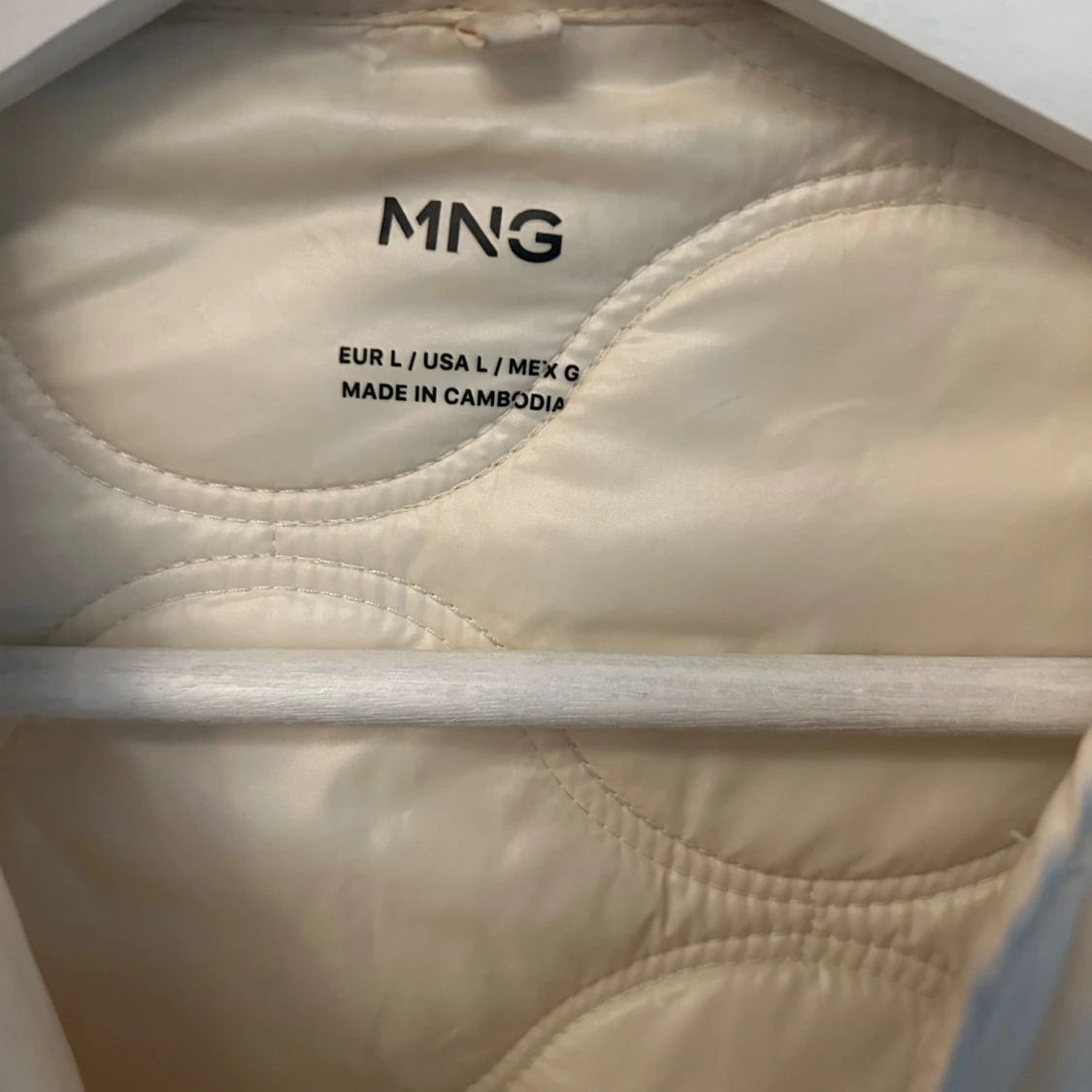 Vit quiltad jacka från MNG - 90