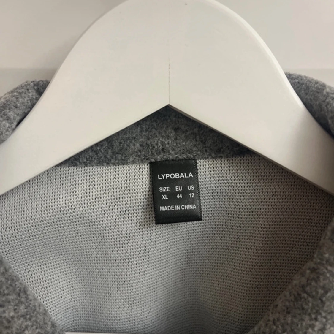 Grå jacka från Lypobala storlek:XL - 3