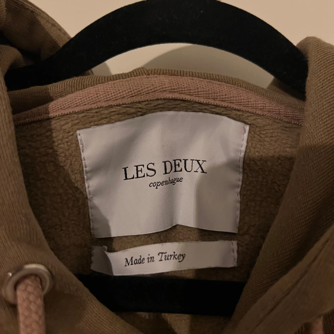 Brun hoodie från Les Deux - 2