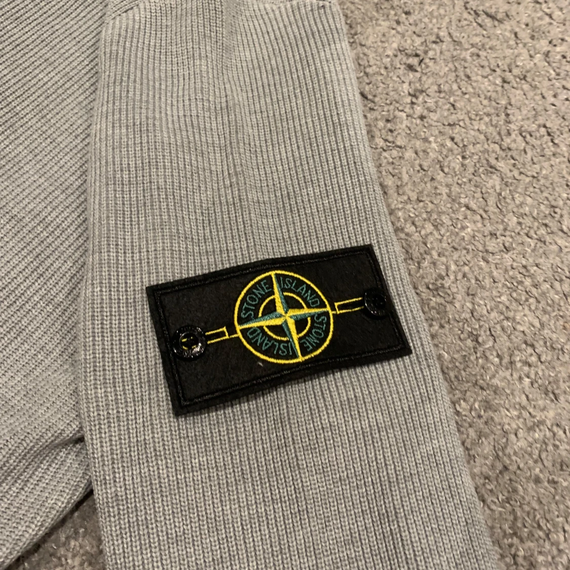 Grå kofta från Stone Island - 1