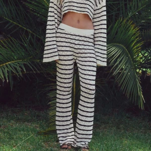 Byxor från zara - Helt nya byxor från zara som är slutsålda! Perfekta till sommaren!