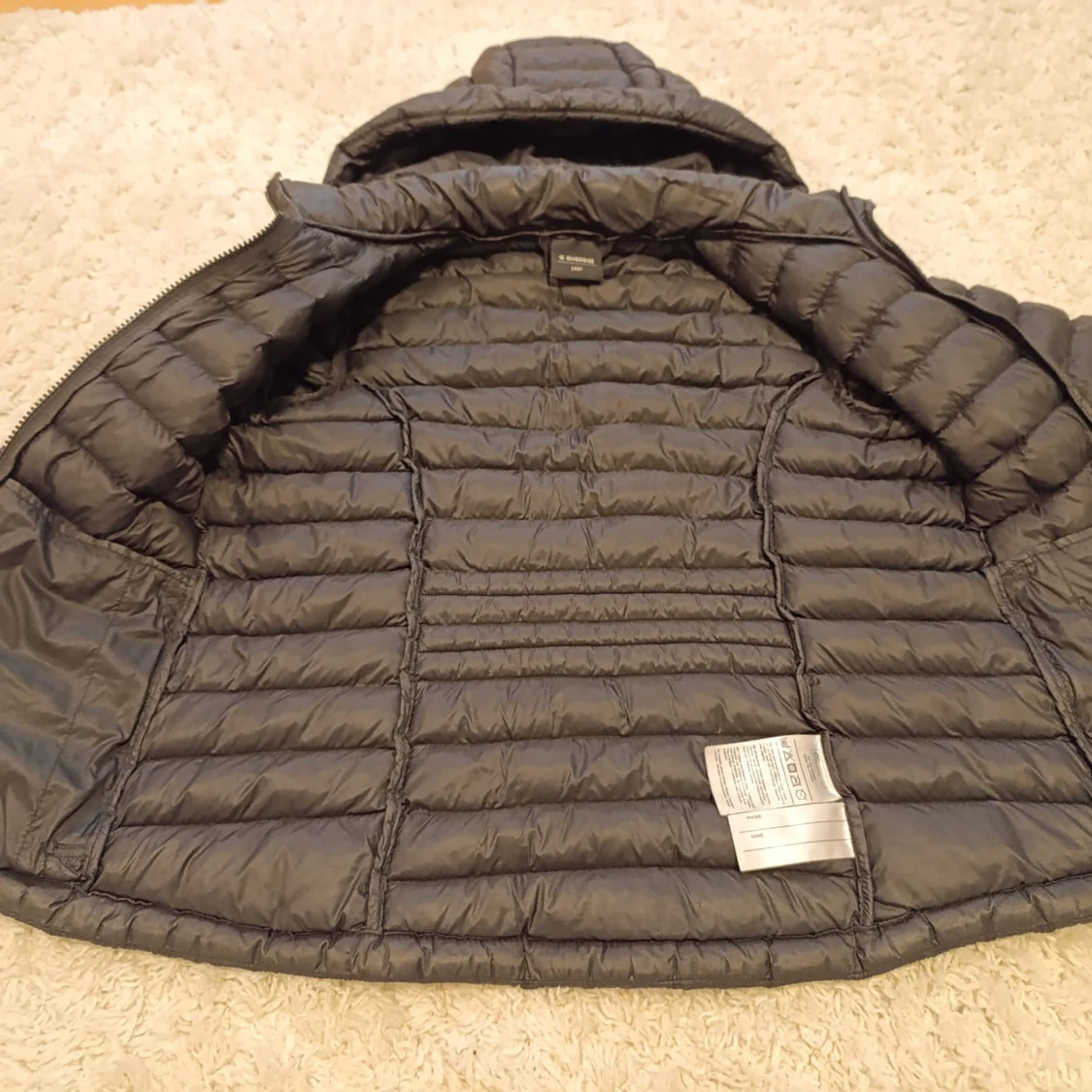 Svart dunjacka från Everest - 3