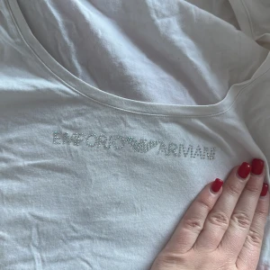 Emporios Armani T-shirt  - Äkta, storlek S