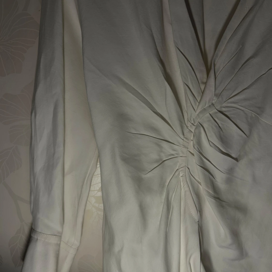 Vit omlottklänning från Sandro - 92