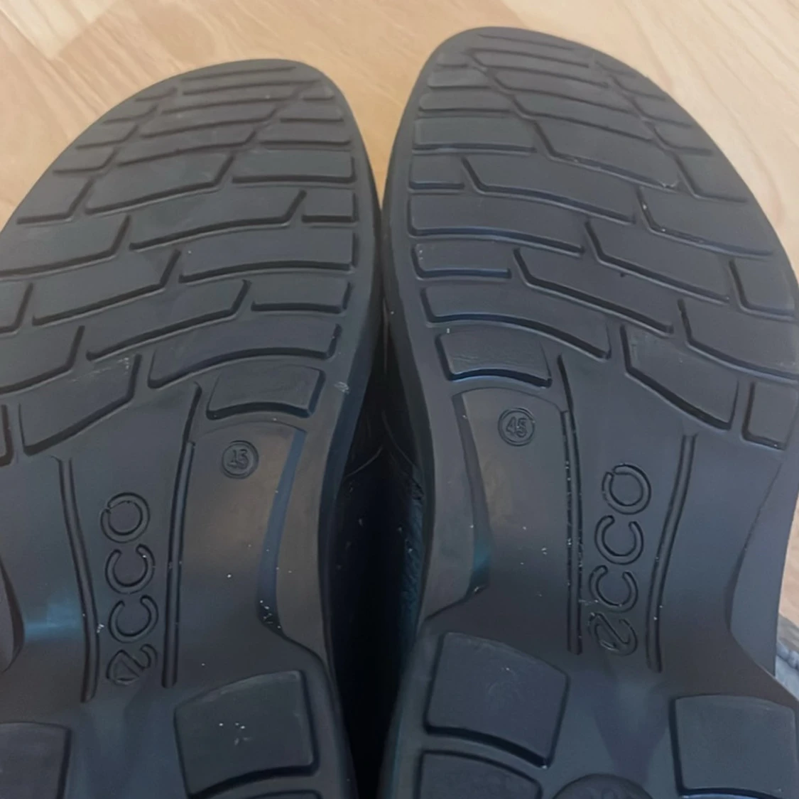 Svarta skinnkängor från Ecco - 2