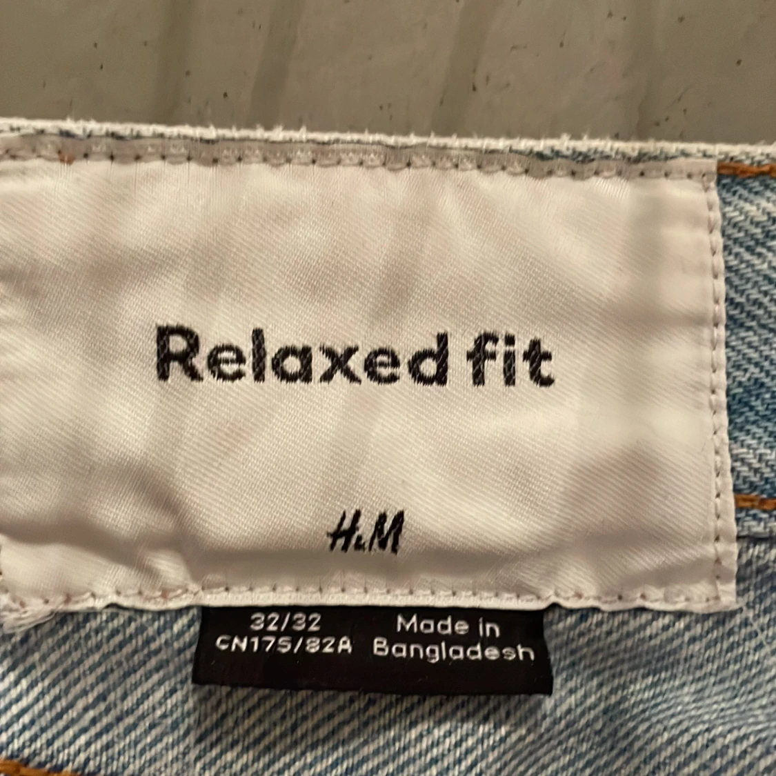 Ljus blå jeans från H&M - 40