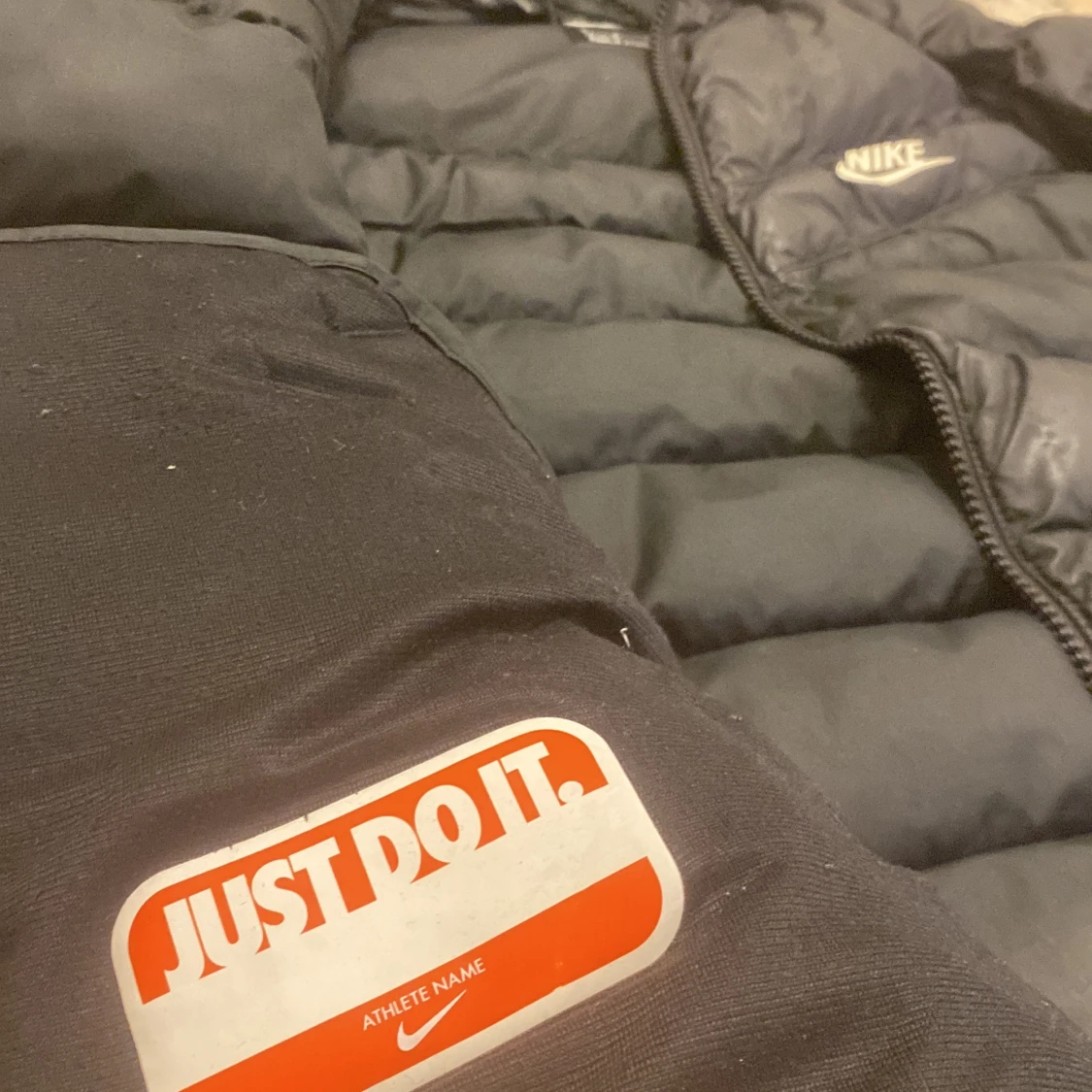 Svart dunjacka från Nike - 91