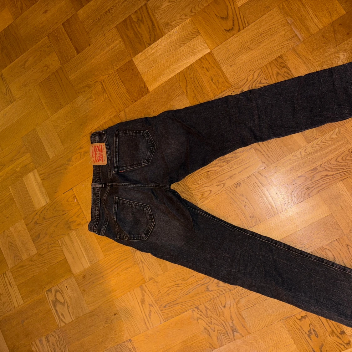 Svarta jeansbyxor från Levi's