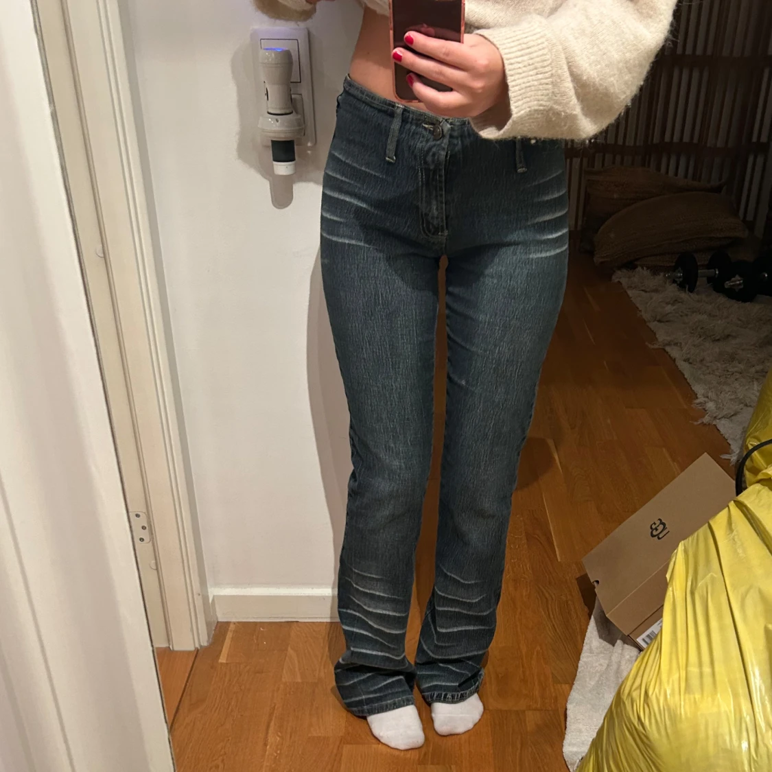 Blå jeans med hög midja