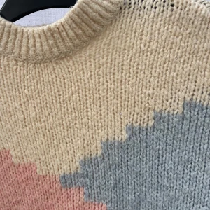 Stickad tröja - Färgglad stickad tröja, köpt på Zalando. Använt skick ! Storlek xs👋💕