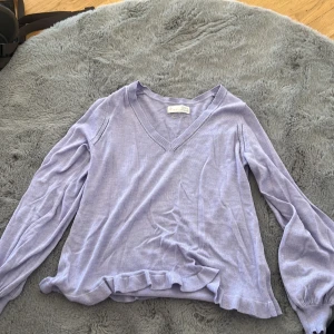 Tröja - Säljer denna tröja från odd Molly i storlek 0 som borde va runt XS/S💕 Aldirg använd