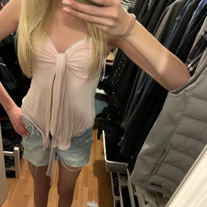 Rosa topp - Gullig knyttopp i rosa från gina tricot. Fin bara som den är och under kofta