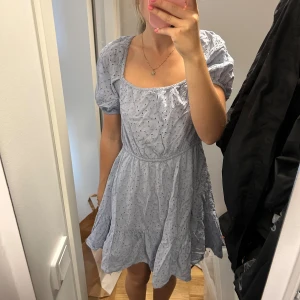 Klänning - Knappt använd, mycket bra skick!!