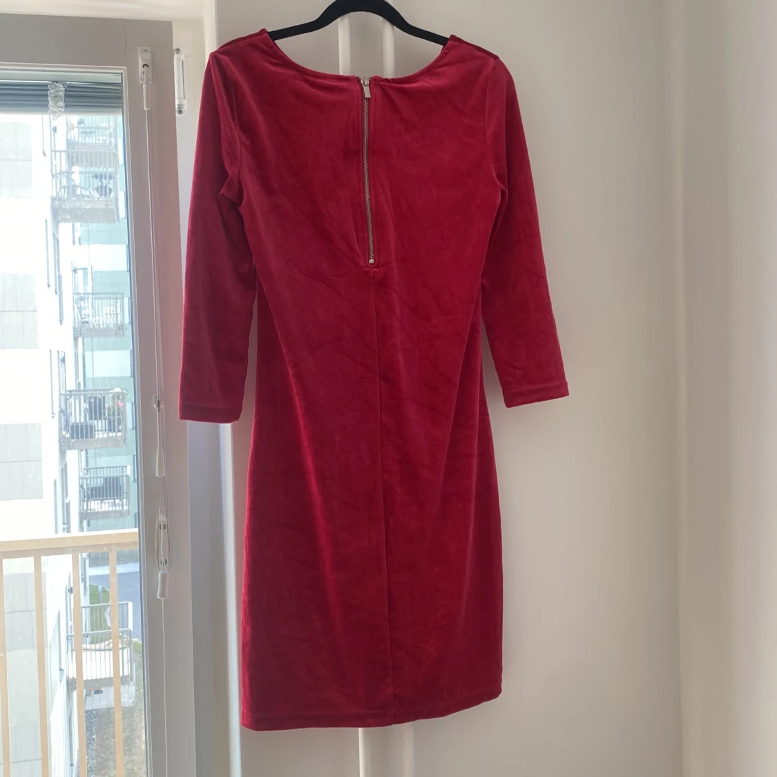 Röd sammet klänning - 90