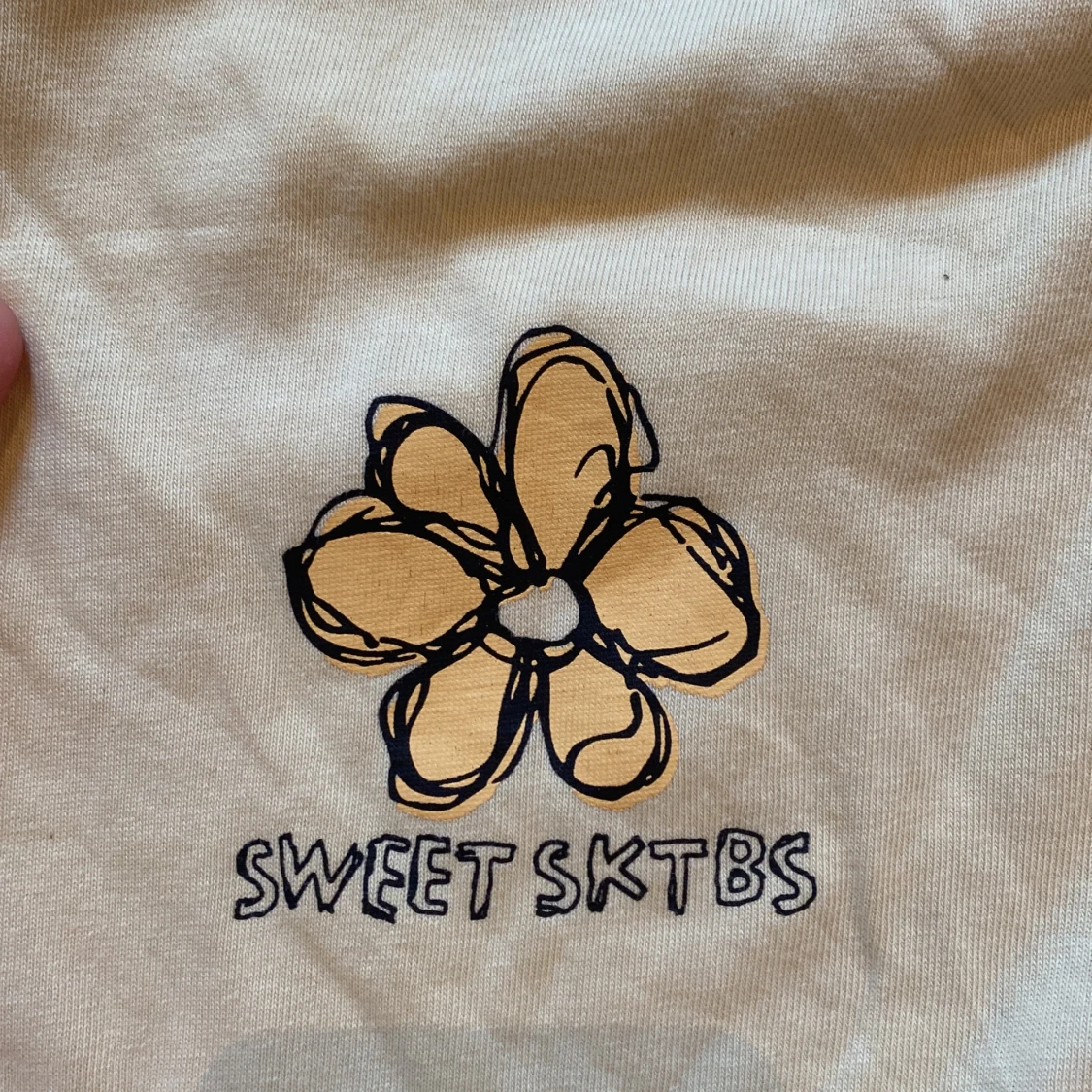 Gul t-shirt från SWEET SKTBS - 91