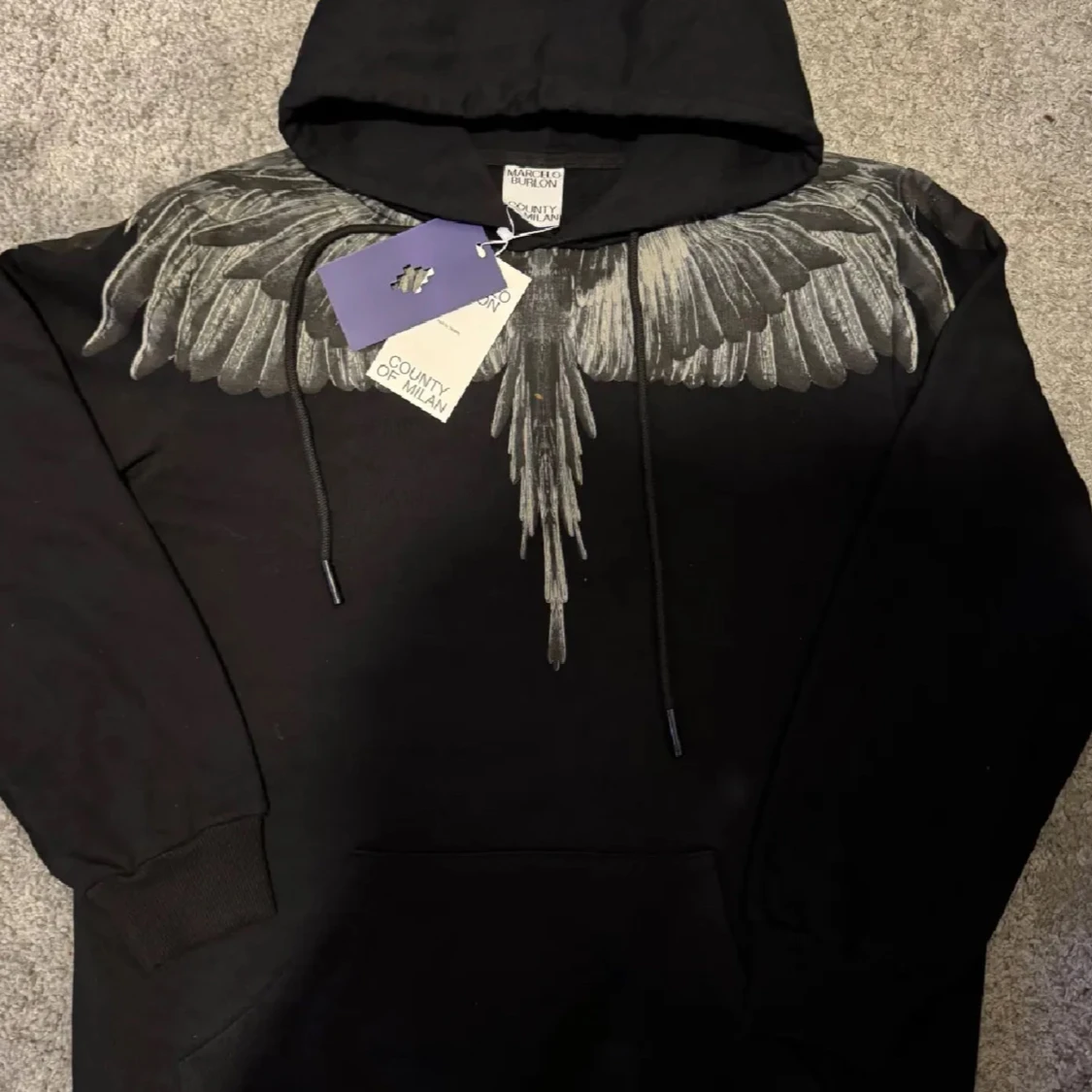 Svart hoodie från Marcelo Burlon - 2