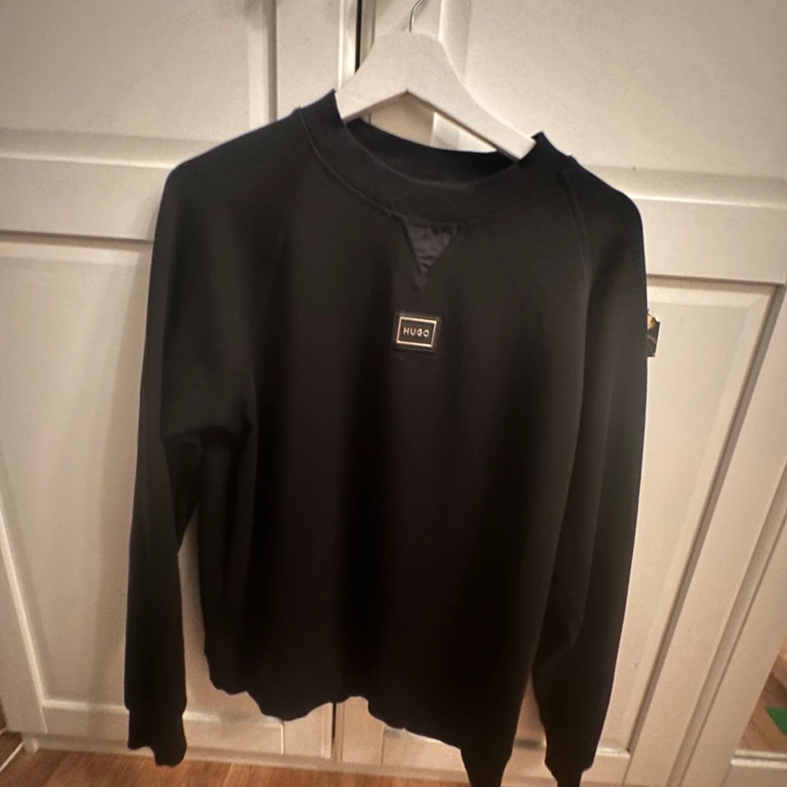 Svart sweatshirt från Hugo Boss
