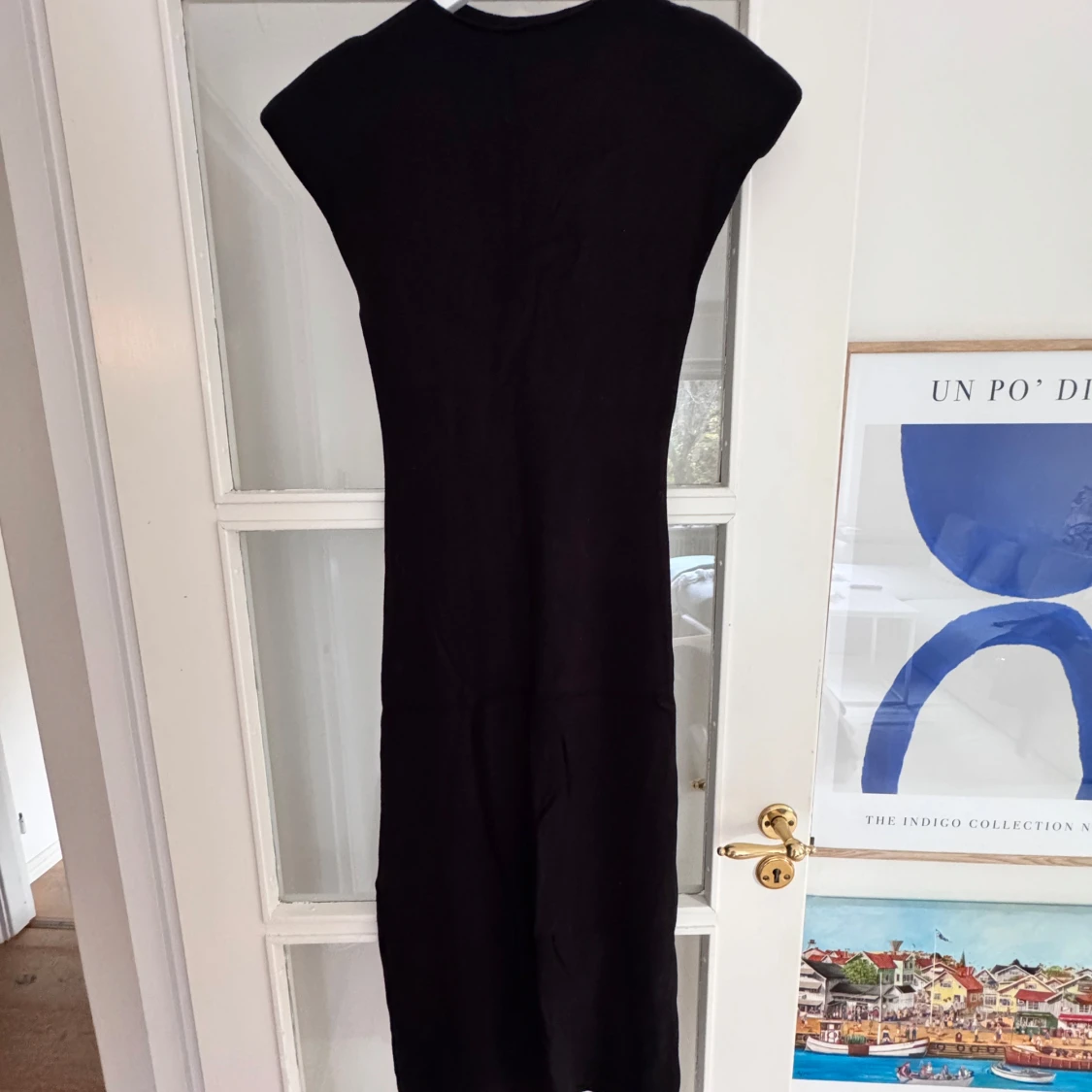 Svart stickad klänning från Mango.  