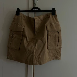 Cargo kjol - Helt ny