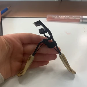 Leopard ögonfransböjare - Nästan oanvänd😅men tvättad sedan senaste gången❤️❤️