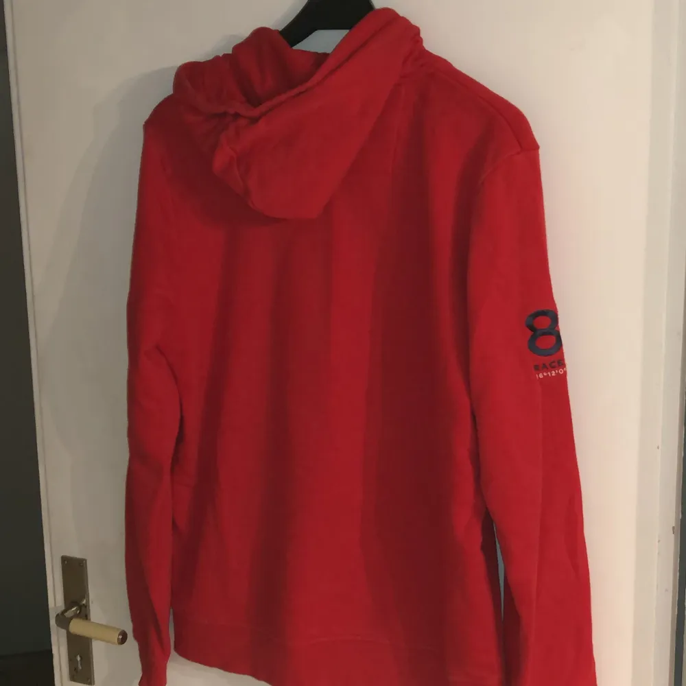 Race Marine Hoodie - Pris 199kr - Storlek: M - Bra skick utan defekter 9/10 - Hör av er för mer information!. Hupparit & Collegepaidat.