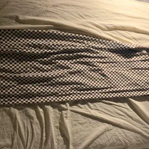 Zara klänning  - Använt bara någon gång, priset kan diskuteras.