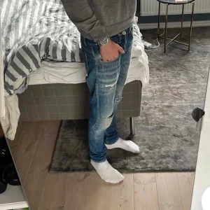 Dondup jenas - Säljer mina riktigt snygga dondup jenas eftersom dem tyvärr har blivit för små