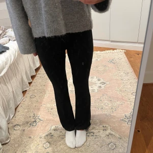 Soc tränings byxor  - Tjockare material och super sköna