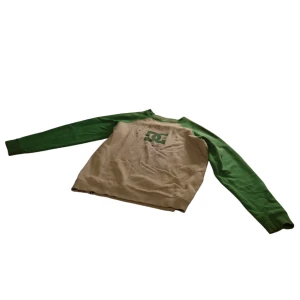 Dc tröja - Dc skate tröja lite cropped passar asfind inget slitage 🟥10/10🟥 andvända 1 gång