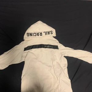 Sail racing hoodie - Storlek M Aldrig använt  Ny skick  
