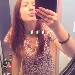 Fin sommarklänning!!  - Väldigt fin sommarklänning. Använd fåtal gånger. Rekommenderas för de som är 155-160 då den är lite kortare. Passar mig som är XS/S. Nypris:300kr men säljer för 170, pris kan diskuteras! 