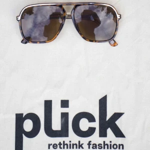 Asos solglasögon  - Fina solglasögon! Perfekt nu inför sommaren de har använts flitigt😎😎😎😎🕶️🕶️