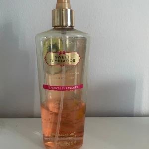 victoria’s secret parfym  - Heej säljer alla mina victoria’s secret parfymer då jag inte samlar på dom längre och ärligt så har de inte passat mig i smaken heller. Vet att de finns folk som samlar på dessa så värt ett försök att sälja. 