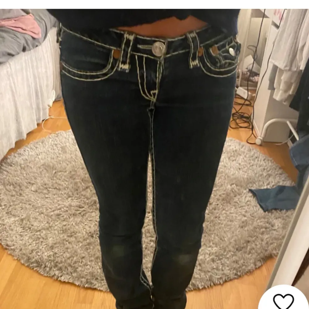 Snygga jeans osäker om de passade mig därav jag säljer. Jeans & Byxor.