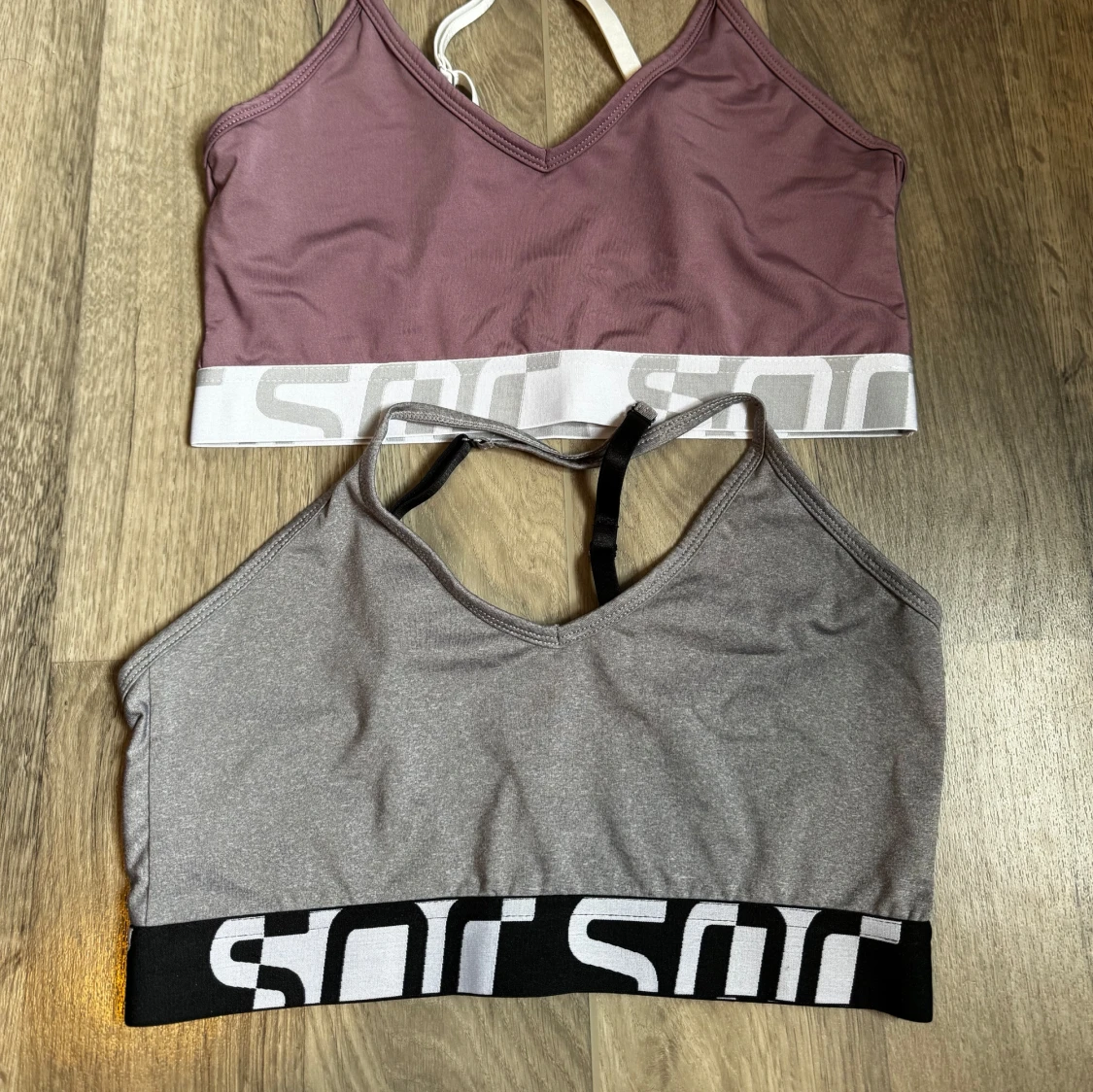 Paket två toppar från Soc - 90