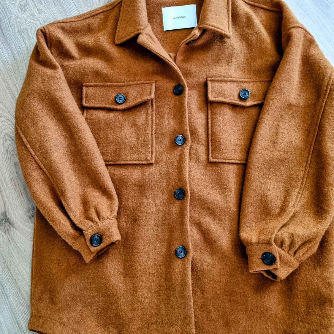 Brun overshirt från Junkyard - 2