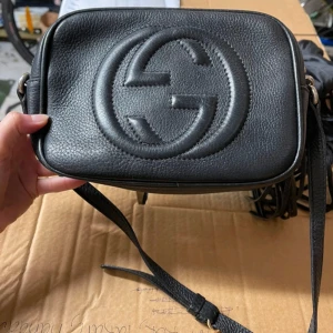 Gucci väska  - Se defekter på de sista bilderna. Kontakta mig innan köp🌟