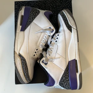 Jordan.  Sneakers/basket skor - Priset kan förhandlas.  