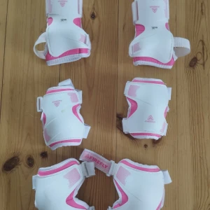 Protection for knee, elbow and hands - Worn a few times